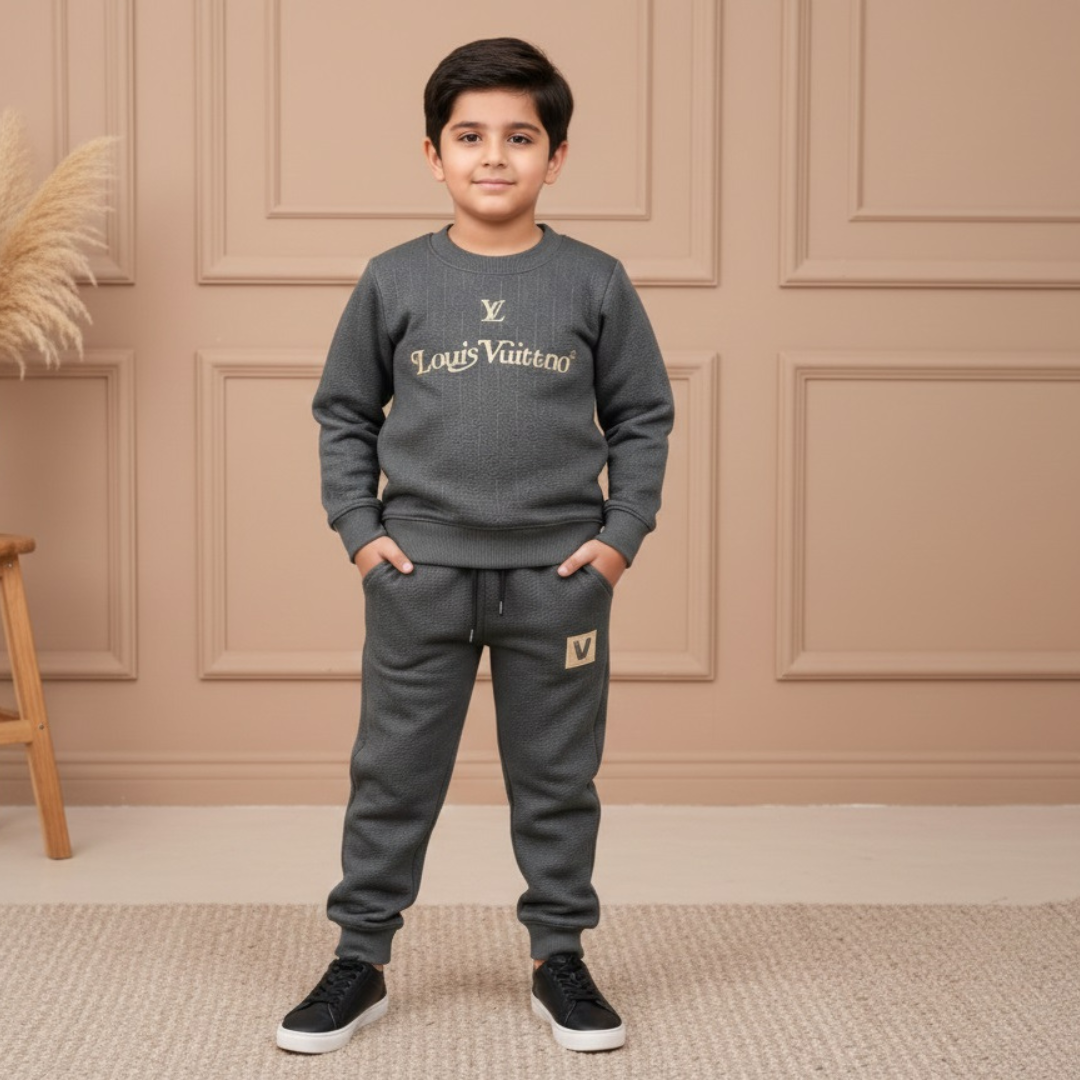 Premium 2-Piece Winter Fleece Suit | Designer Crew-Neck Sweatshirt & Matching Joggers